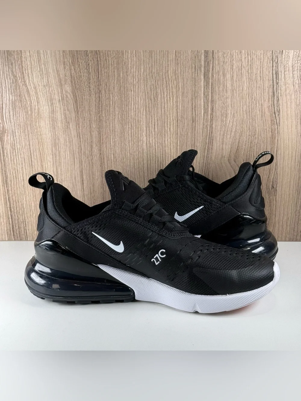 Nike Air Max 270 Black/White Anthracite 943345-001 GS Size 7Y / Women’s Size 8.5